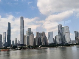 三类医疗器械经营许可证可以卖二类器械吗？